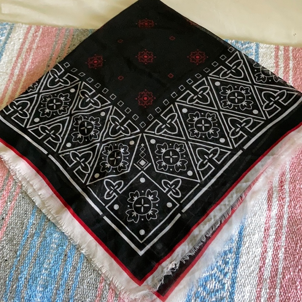 Red white & black scarf